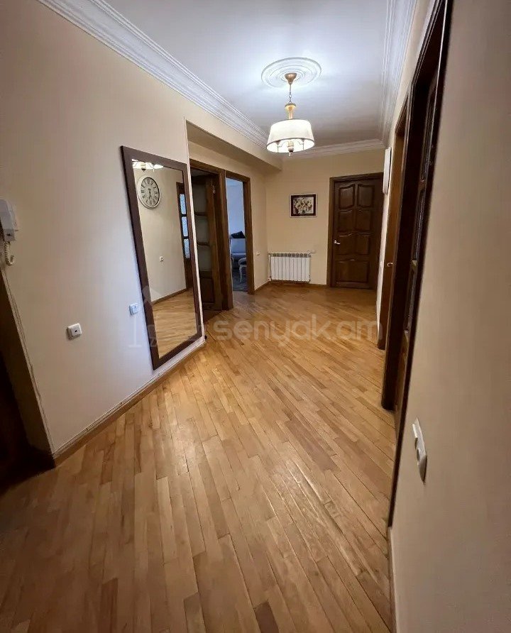 4 Սենյականոց Բնակարան, 89քմ, 2/9 հարկ, Կապիտալ Վերանորոգված