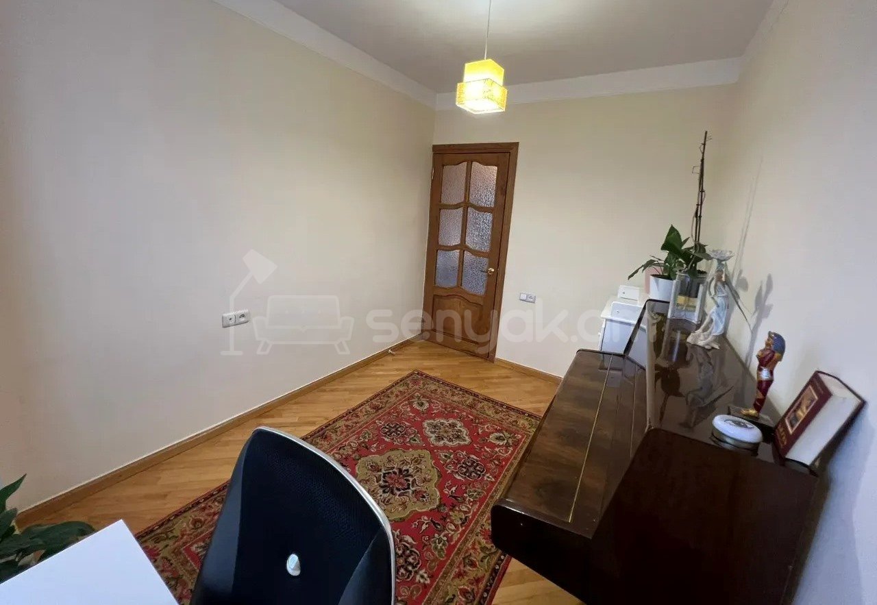 4 Սենյականոց Բնակարան, 89քմ, 2/9 հարկ, Կապիտալ Վերանորոգված