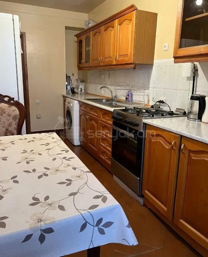 4 Սենյականոց Բնակարան, 89քմ, 2/9 հարկ, Կապիտալ Վերանորոգված