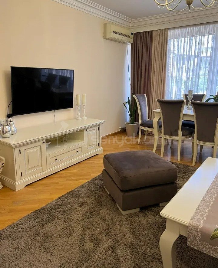 4 Սենյականոց Բնակարան, 89քմ, 2/9 հարկ, Կապիտալ Վերանորոգված