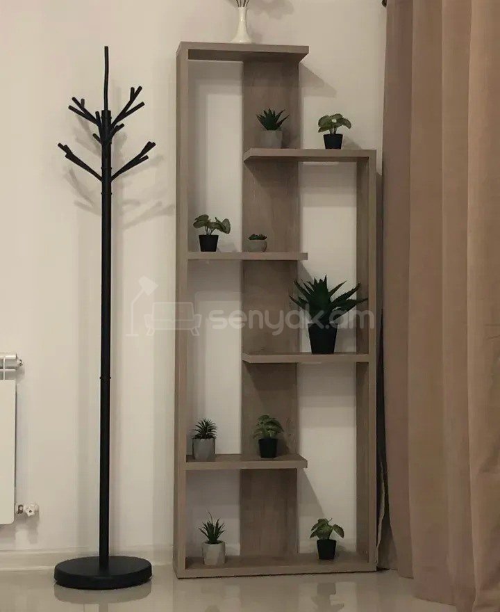 2 Սենյականոց Բնակարան Քարե Շենքում, 45քմ, 3/5 հարկ, Կապիտալ Վերանորոգված