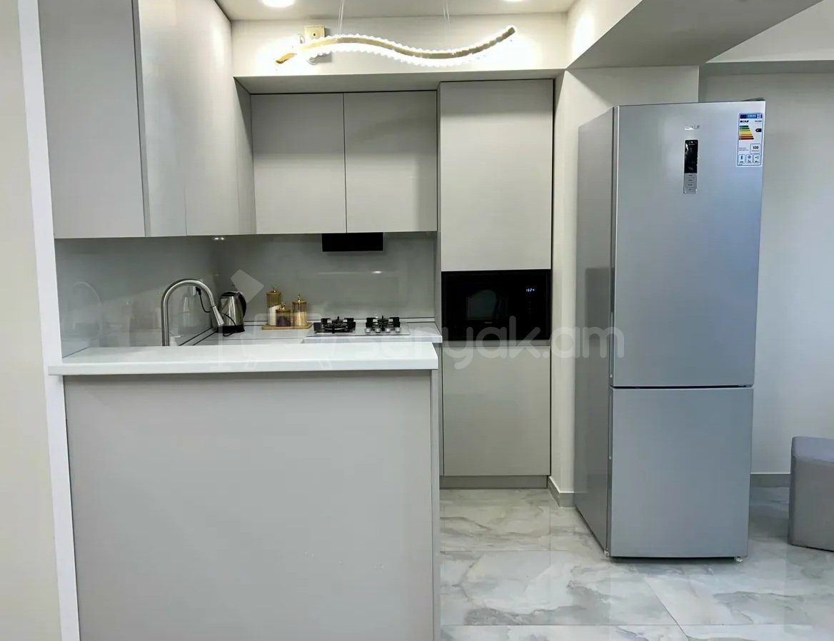 3 Սենյականոց Բնակարան, 72քմ, 9/9 հարկ, Դիզայներական Վերանորոգված