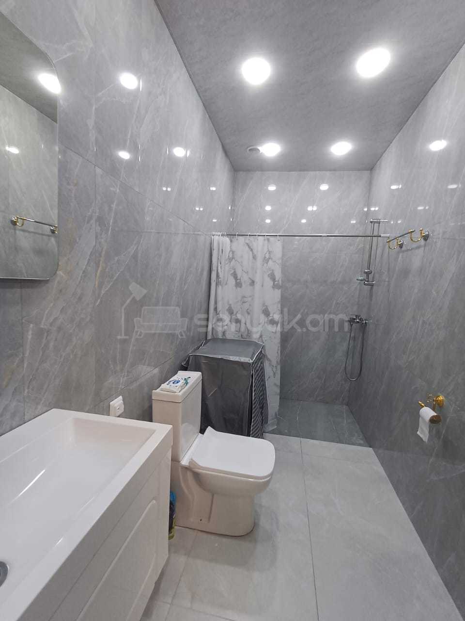 2 Սենյականոց Բնակարան Քարե Շենքում, 60քմ, 1/1 հարկ, Կապիտալ Վերանորոգված, Կահավորված