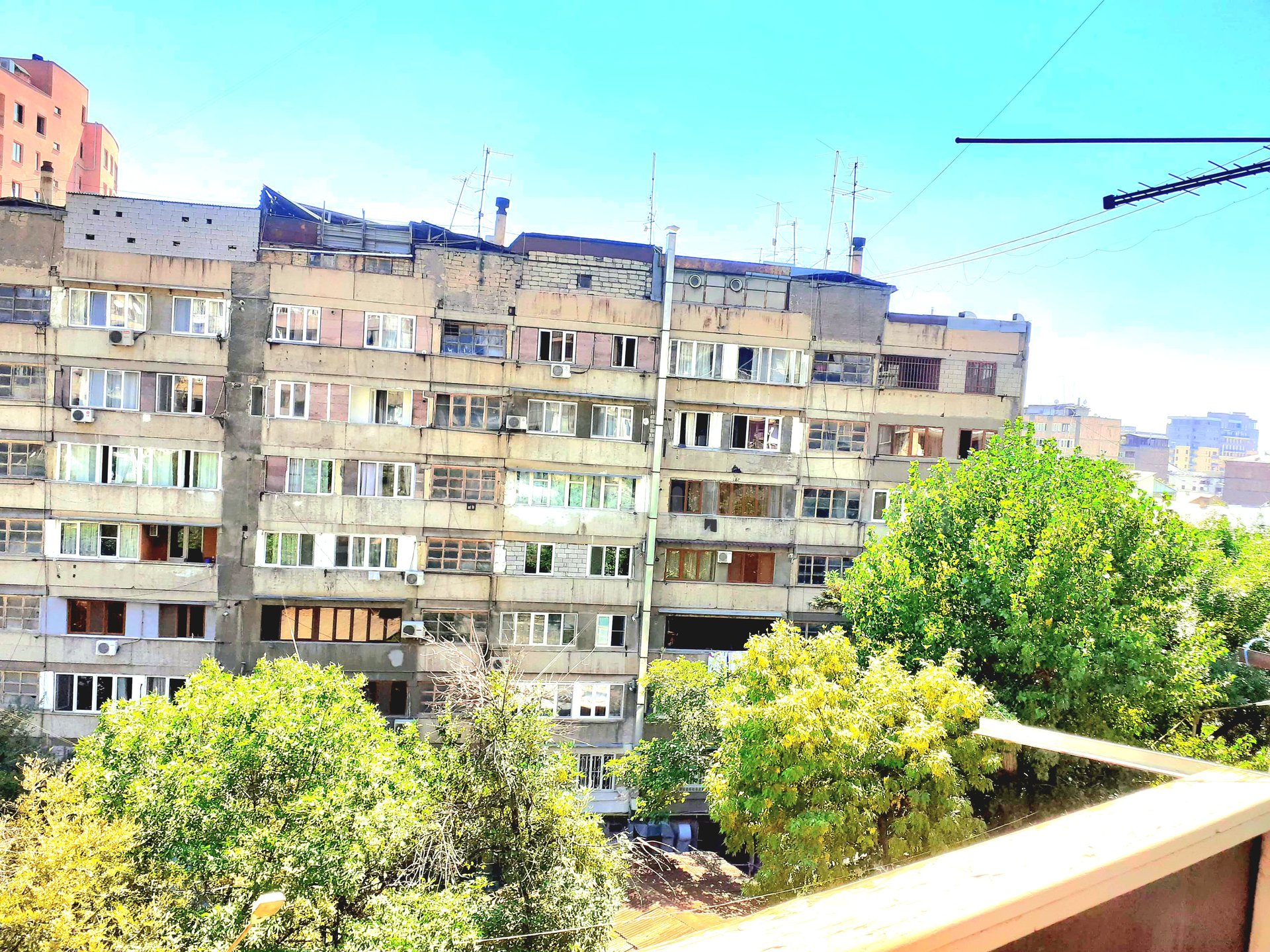 1 Սենյականոց Բնակարան, 40քմ, 4/8 հարկ, Կոսմետիկ Վերանորոգված, Կահավորված, Արևկող