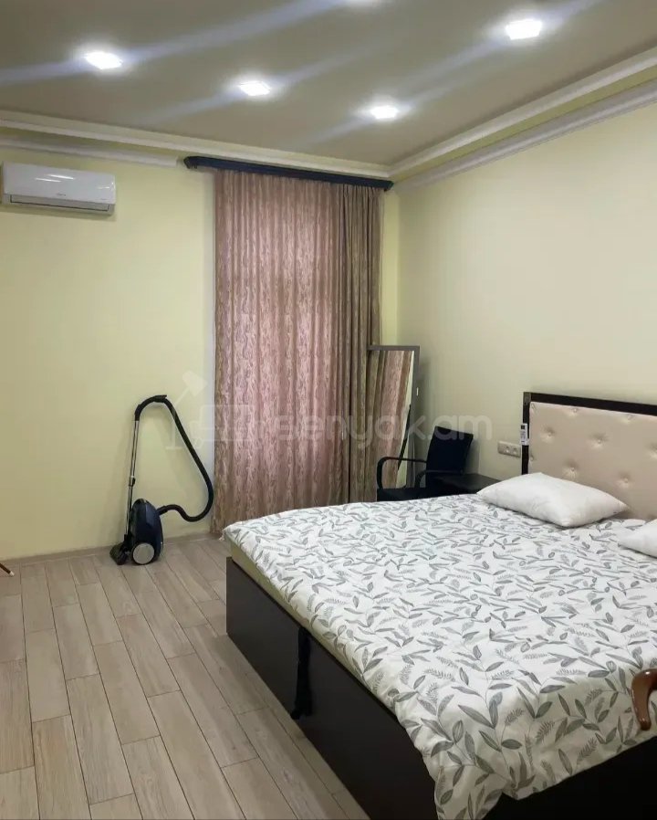 2 Սենյականոց Բնակարան, 75քմ, 3/5 հարկ, Կապիտալ Վերանորոգված