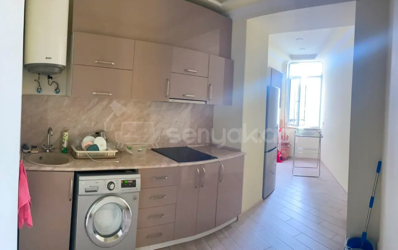 2 Սենյականոց Բնակարան, 75քմ, 3/5 հարկ, Կապիտալ Վերանորոգված