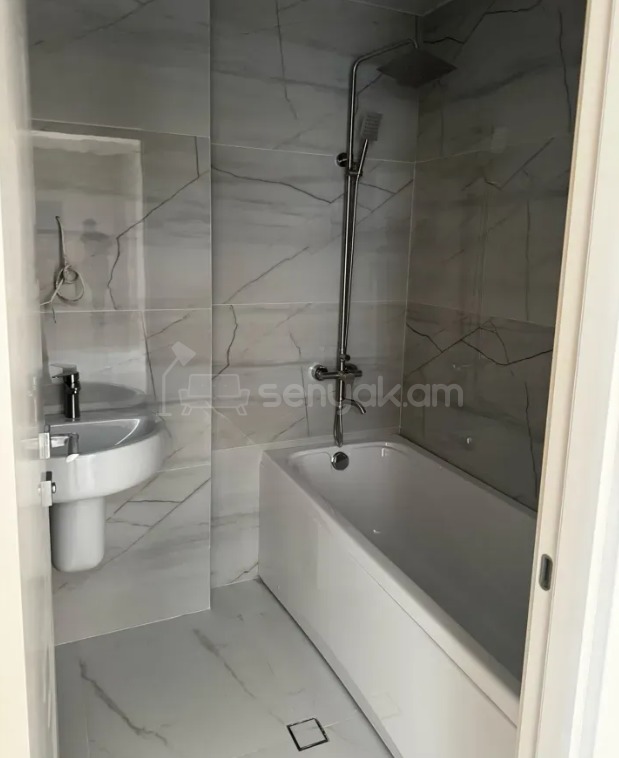 4 Սենյականոց Բնակարան Նորակառույցում, 112քմ, 10/16 հարկ, Կապիտալ Վերանորոգված