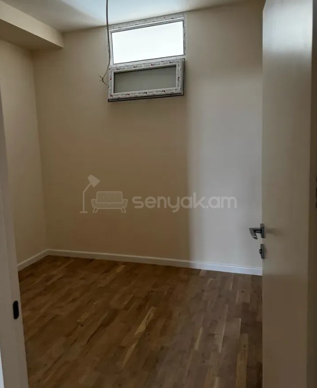 4 Սենյականոց Բնակարան Նորակառույցում, 112քմ, 10/16 հարկ, Կապիտալ Վերանորոգված