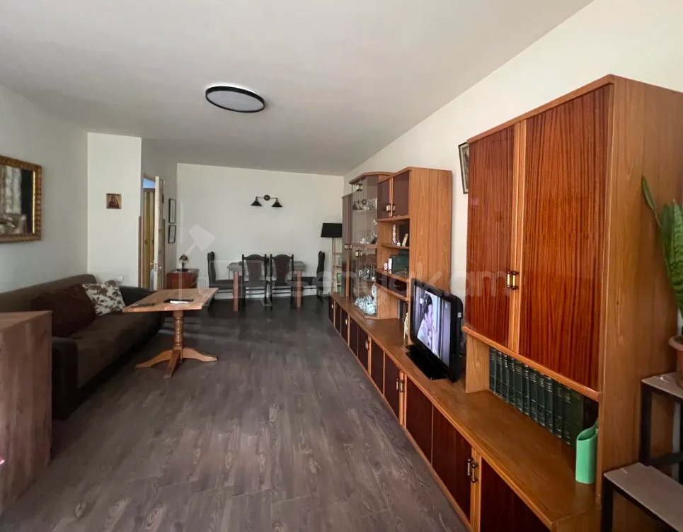 3 Սենյականոց Բնակարան Քարե Շենքում, 82քմ, 5/6 հարկ, Կապիտալ Վերանորոգված