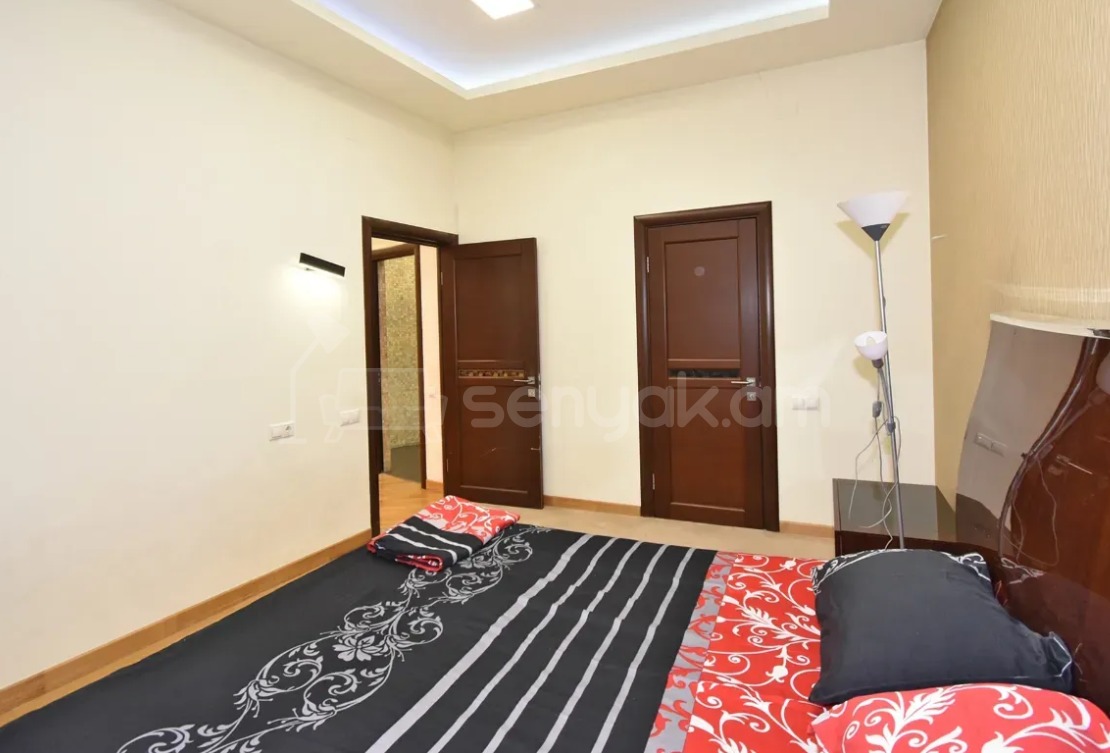 3 Սենյականոց Բնակարան Նորակառույցում, 176քմ, 12/15 հարկ, Դիզայներական Վերանորոգված