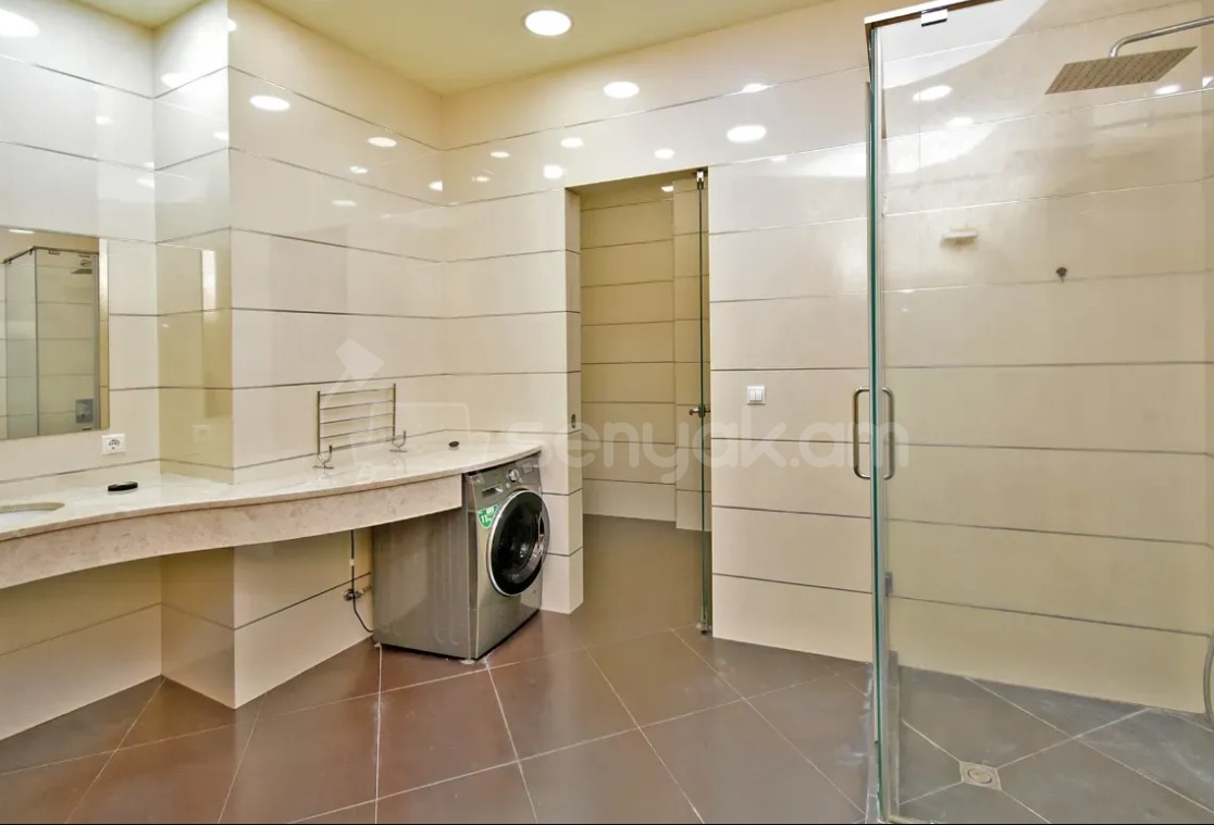 3 Սենյականոց Բնակարան Նորակառույցում, 176քմ, 12/15 հարկ, Դիզայներական Վերանորոգված