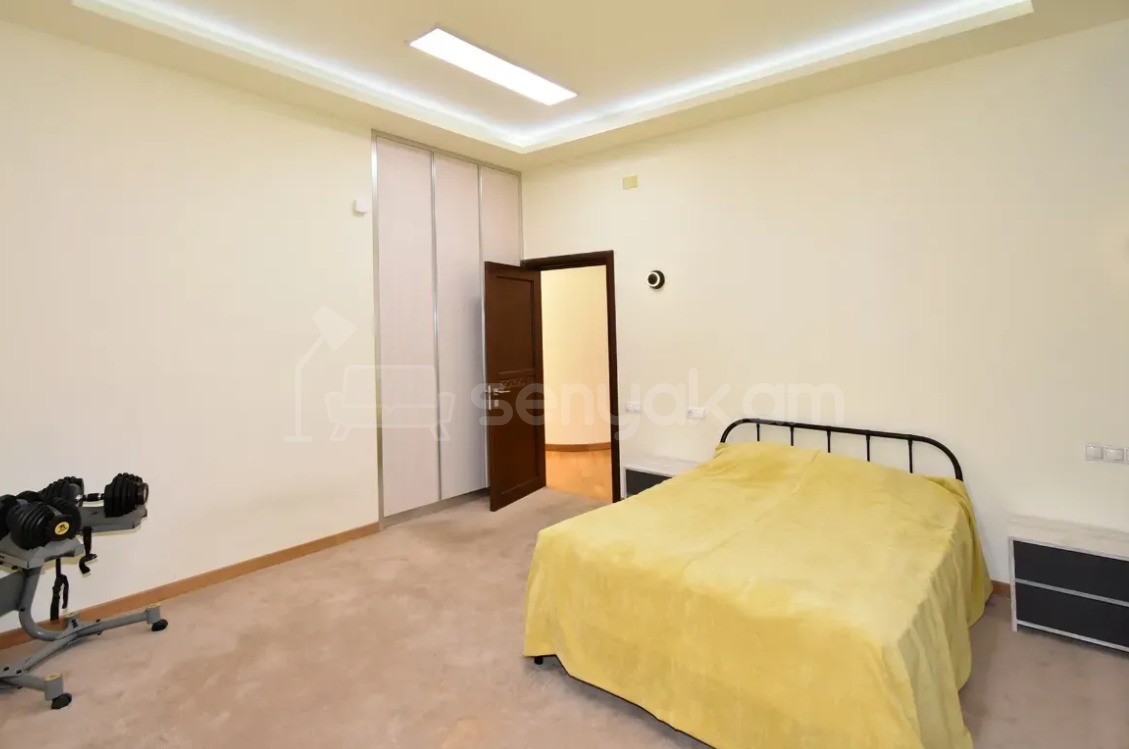 3 Սենյականոց Բնակարան Նորակառույցում, 176քմ, 12/15 հարկ, Դիզայներական Վերանորոգված