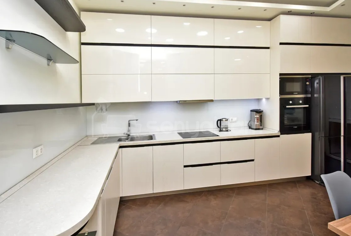 3 Սենյականոց Բնակարան Նորակառույցում, 176քմ, 12/15 հարկ, Դիզայներական Վերանորոգված