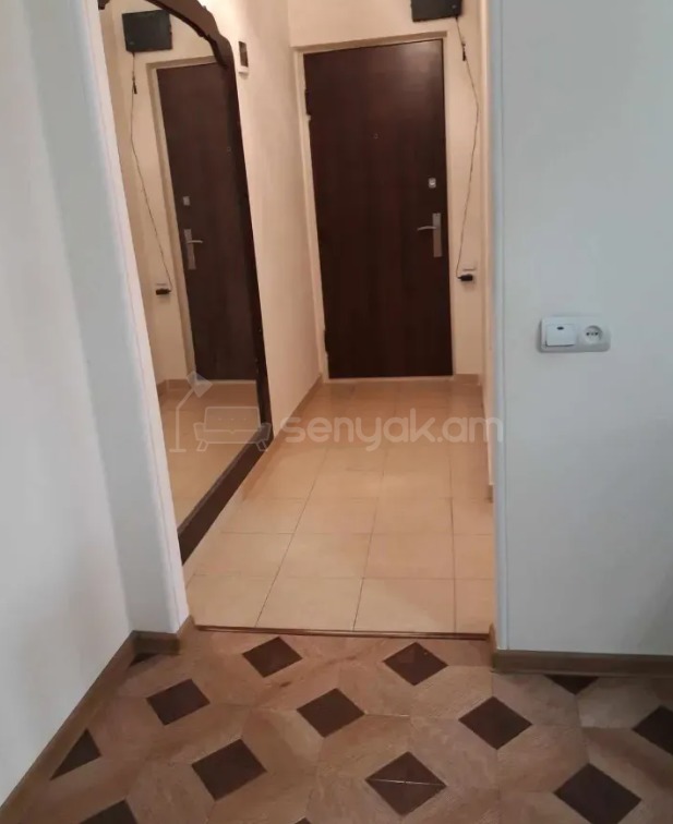 2 Սենյականոց Բնակարան Քարե Շենքում, 63քմ, 4/5 հարկ, Կապիտալ Վերանորոգված