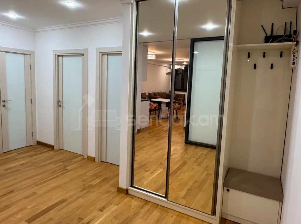 3 Սենյականոց Բնակարան Նորակառույցում, 80քմ, 8/9 հարկ, Դիզայներական Վերանորոգված