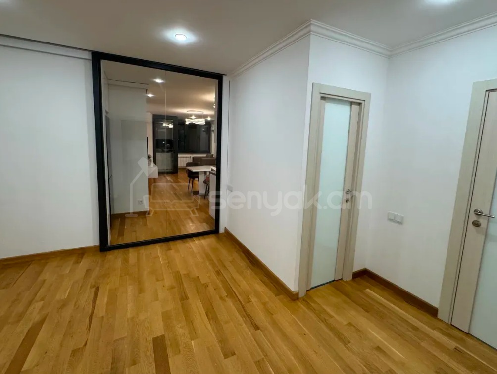3 Սենյականոց Բնակարան Նորակառույցում, 80քմ, 8/9 հարկ, Դիզայներական Վերանորոգված