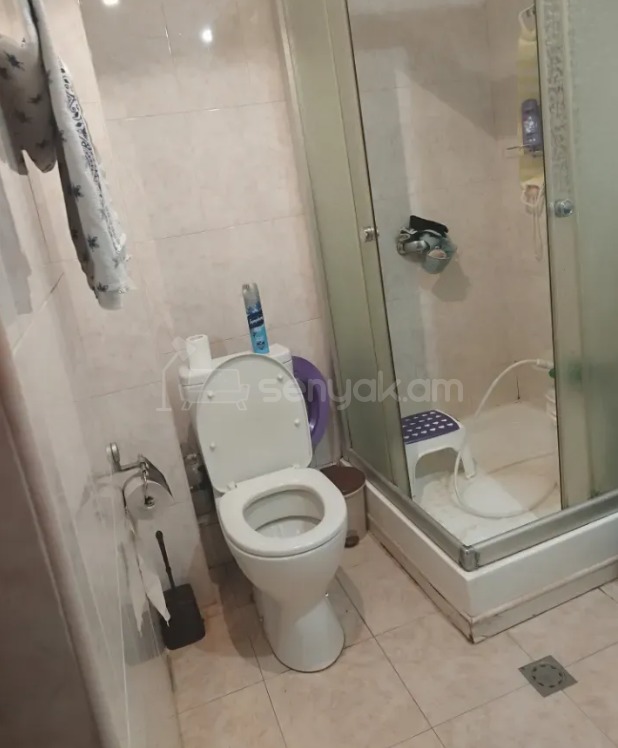 3 Սենյականոց Բնակարան Քարե Շենքում, 71քմ, 4/5 հարկ, Կոսմետիկ Վերանորոգված