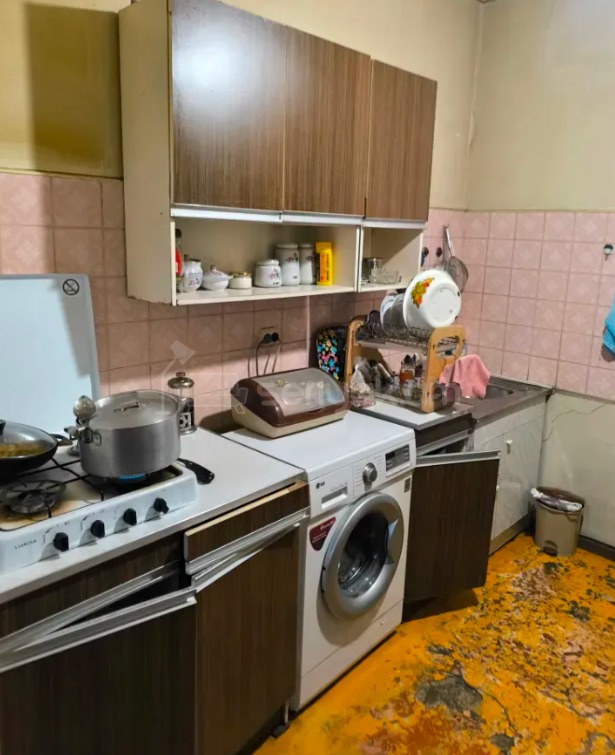 3 Սենյականոց Բնակարան Քարե Շենքում, 69քմ, 4/5 հարկ, Պետական Վիճակում
