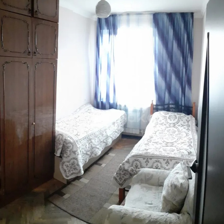 3 Սենյականոց Բնակարան Քարե Շենքում, 70քմ, 5/5 հարկ, Կապիտալ Վերանորոգված