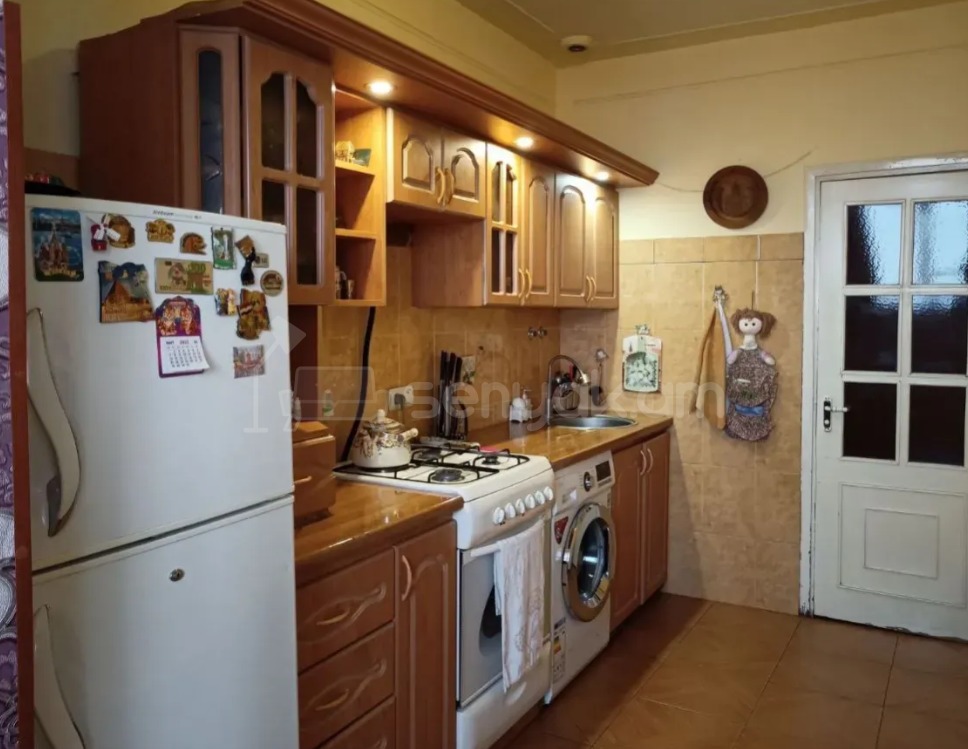 3 Սենյականոց Բնակարան, 78քմ, 9/9 հարկ, Կոսմետիկ Վերանորոգված