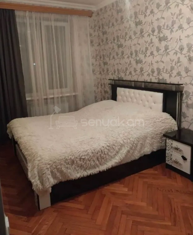 3 Սենյականոց Բնակարան Քարե Շենքում, 75քմ, 3/5 հարկ, Կապիտալ Վերանորոգված