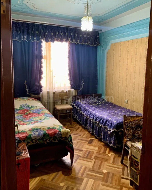 4 Սենյականոց Բնակարան, 93քմ, 7/9 հարկ, Պետական Վիճակում