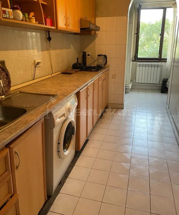 4 Սենյականոց Բնակարան, 86քմ, 3/9 հարկ, Կոսմետիկ Վերանորոգված