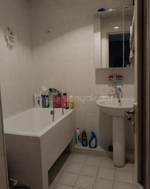 4 Սենյականոց Բնակարան, 86քմ, 3/9 հարկ, Կոսմետիկ Վերանորոգված