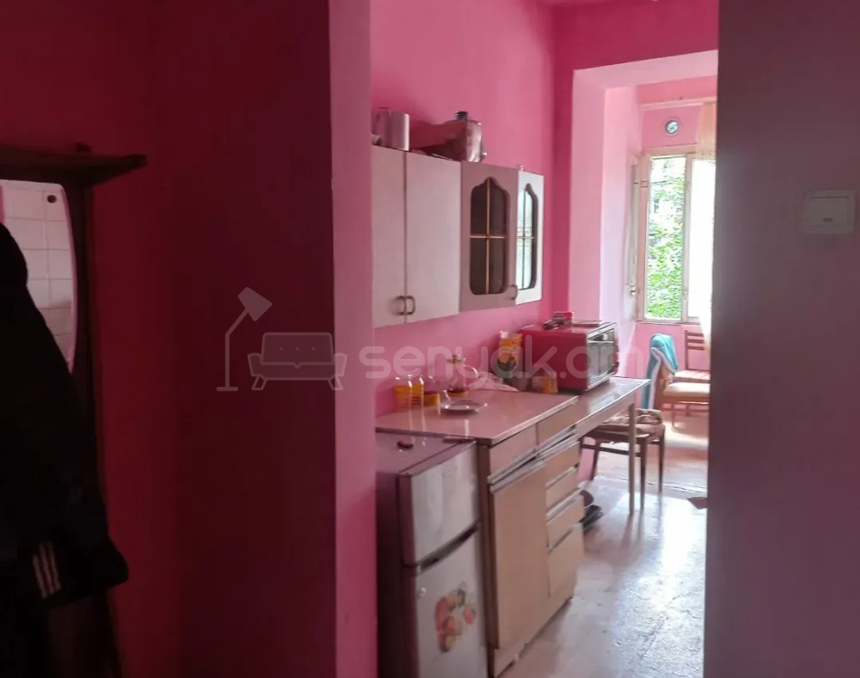 2 Սենյականոց Բնակարան Քարե Շենքում, 61քմ, 2/3 հարկ, Պետական Վիճակում