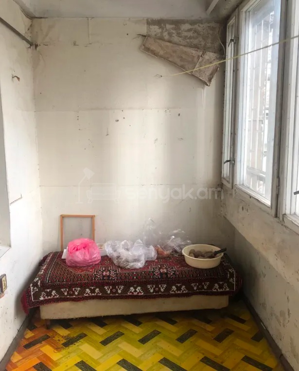 3 Սենյականոց Բնակարան, 79քմ, 1/9 հարկ, Պետական Վիճակում