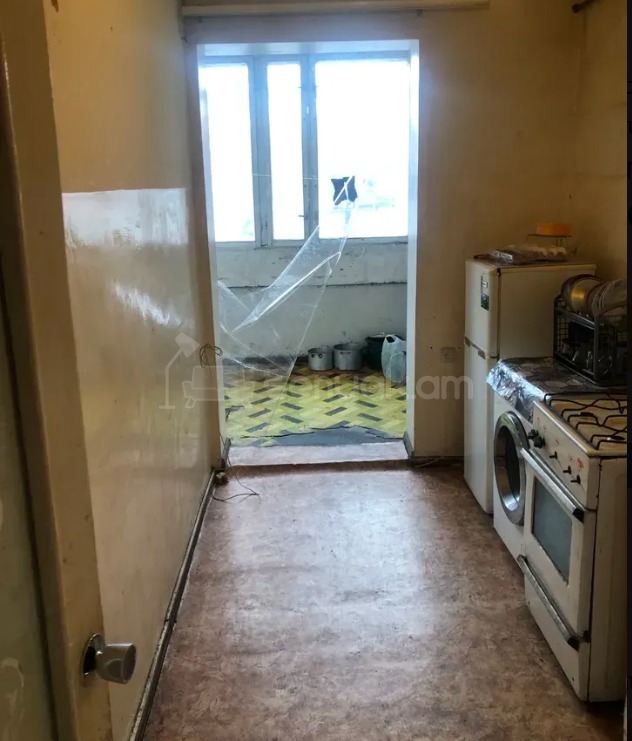 3 Սենյականոց Բնակարան, 79քմ, 1/9 հարկ, Պետական Վիճակում