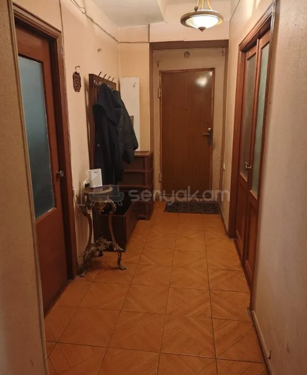 3 Սենյականոց Բնակարան, 90քմ, 1/10 հարկ, Պետական Վիճակում