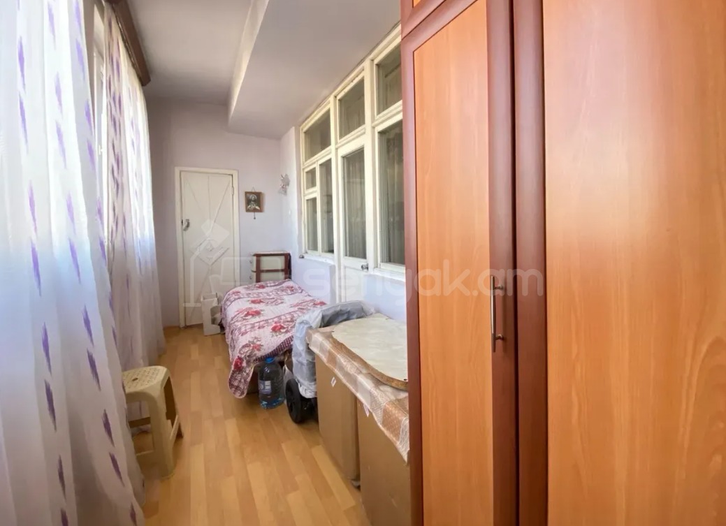 2 Սենյականոց Բնակարան, 80քմ, 6/14 հարկ, Պետական Վիճակում