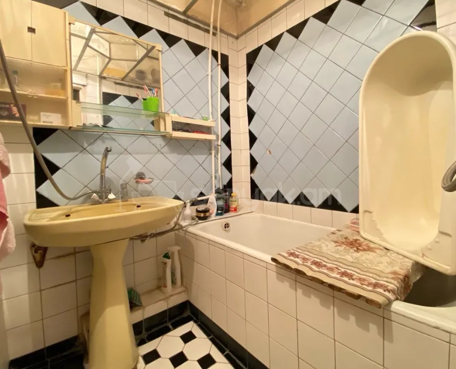 2 Սենյականոց Բնակարան, 80քմ, 6/14 հարկ, Պետական Վիճակում