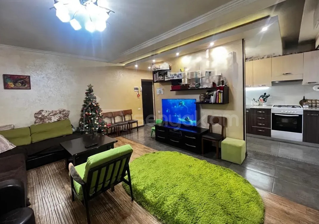 2 Սենյականոց Բնակարան Քարե Շենքում, 40քմ, 2/5 հարկ, Կապիտալ Վերանորոգված