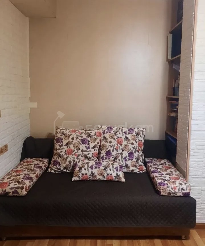 2 Սենյականոց Բնակարան, 48քմ, 3/9 հարկ, Նորմալ Վիճակում, Կահավորված, Արևկող