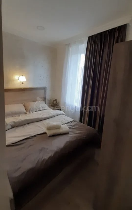 2 Սենյականոց Բնակարան Քարե Շենքում, 48քմ, 2/5 հարկ, Նորմալ Վիճակում, Կահավորված