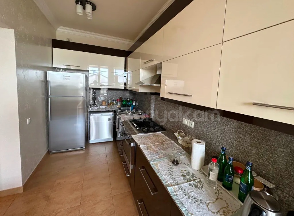 7 Սենյականոց Շքեղ Առանձնատուն, 450քմ, Ավտոտնակով
