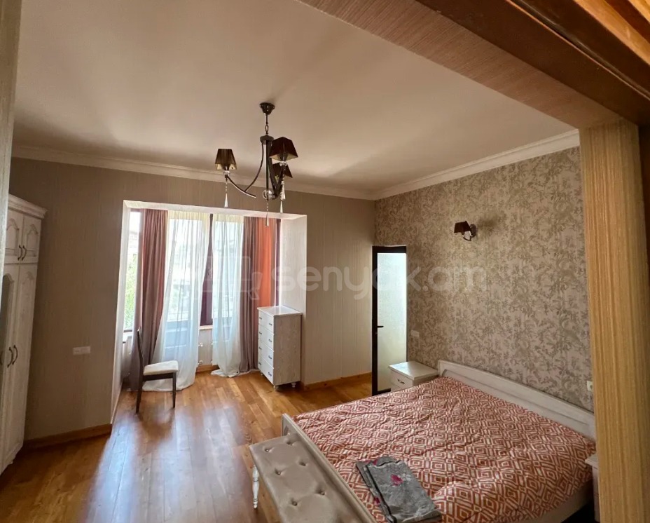 7 Սենյականոց Շքեղ Առանձնատուն, 450քմ, Ավտոտնակով