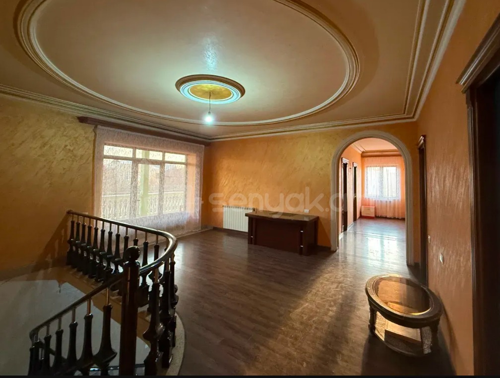 6 Սենյականոց Շքեղ Առանձնատուն, 422քմ