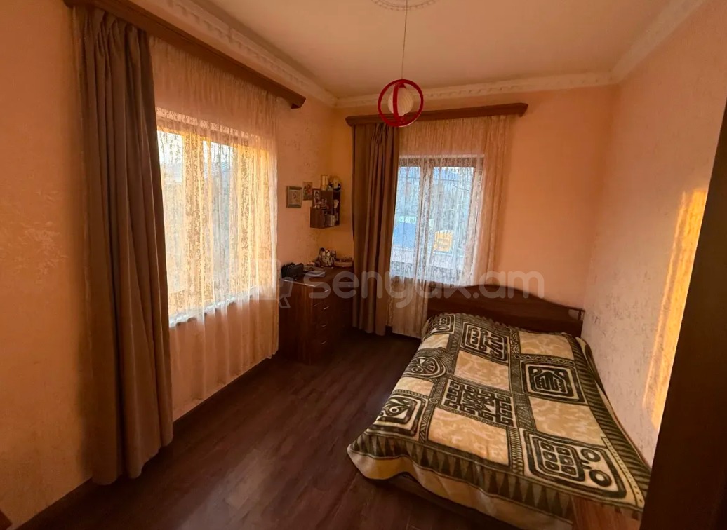 6 Սենյականոց Շքեղ Առանձնատուն, 422քմ