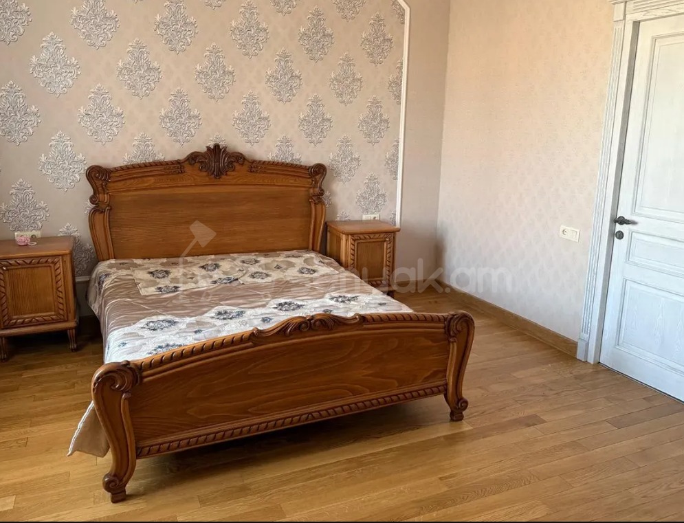 7 Սենյականոց Շքեղ Առանձնատուն, 495քմ