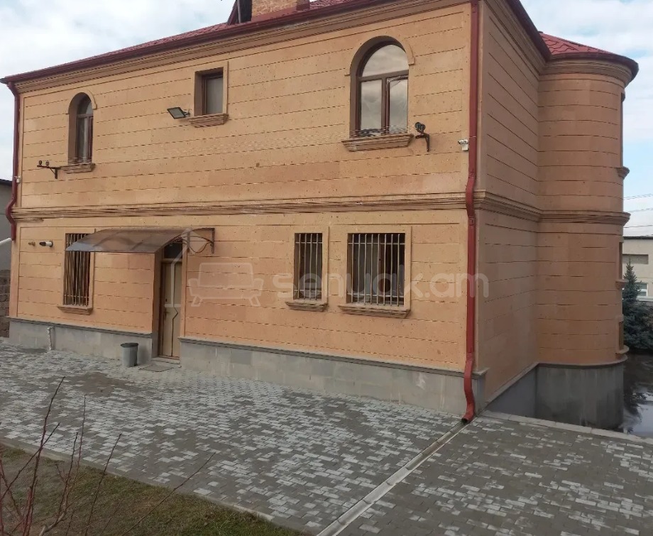 7 Սենյականոց Շքեղ Առանձնատուն, 330քմ