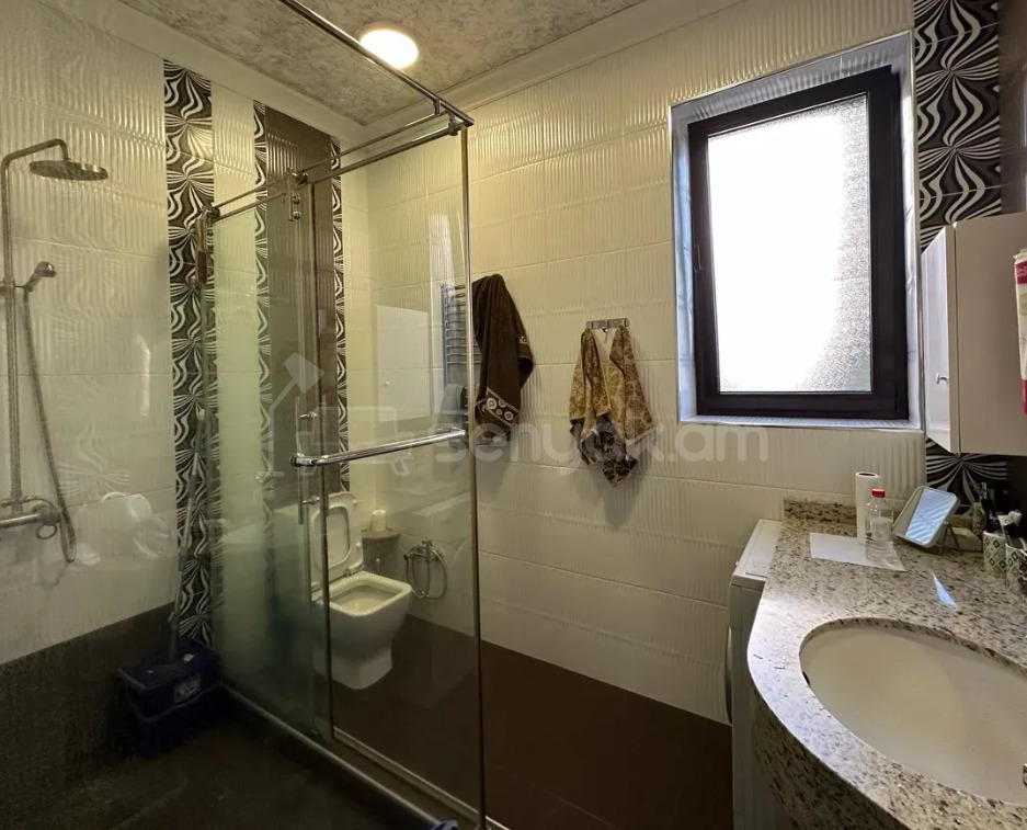 8 Սենյականոց Շքեղ Առանձնատուն, 466քմ