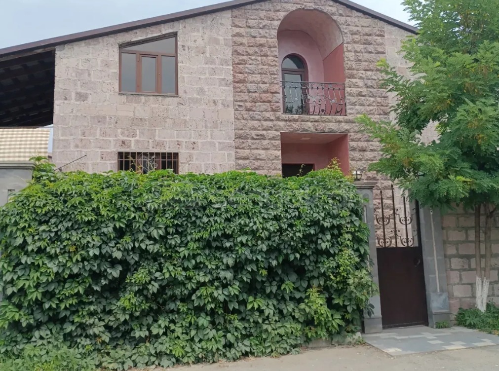 6 Սենյականոց Սեփական Տուն, 285քմ, Կապիտալ Վերանորոգված