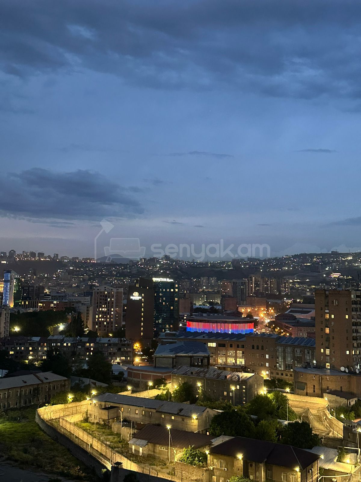 1 Սենյականոց Բնակարան Նորակառույցում, 40քմ, 4/15 հարկ, Դիզայներական Վերանորոգված