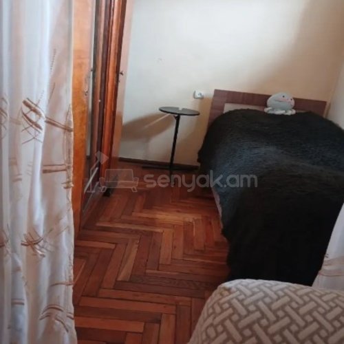 1 Սենյականոց Բնակարան Քարե Շենքում, 47քմ, 4/5 հարկ, Կոսմետիկ Վերանորոգված, Կահավորված, Արևկող