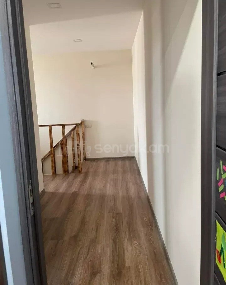 4 Սենյականոց Բնակարան, 63քմ, 9/9 հարկ, Կապիտալ Վերանորոգված