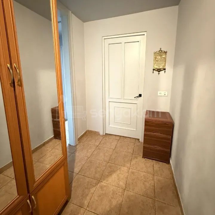 3 Սենյականոց Բնակարան Քարե Շենքում, 60քմ, 2/4 հարկ, Կապիտալ Վերանորոգված, Կահավորված, Արևկող