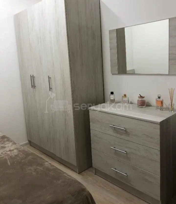 2 Սենյականոց Բնակարան Քարե Շենքում, 45քմ, 3/5 հարկ, Դիզայներական Վերանորոգված